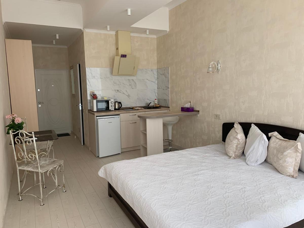 Gagarin Plaza Apartments Odesa Exterior photo